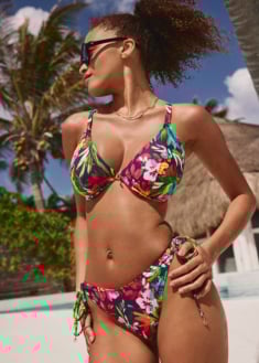 Kailua Shores lingerie 402